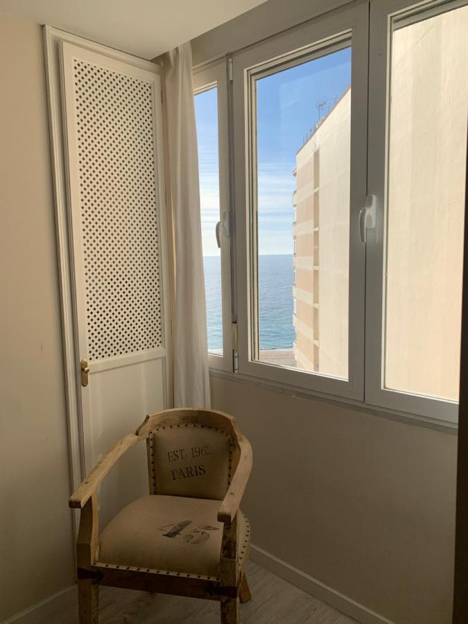 شقة Hidden Gem Playa Helios Con Ascensor & Parking كاديز المظهر الخارجي الصورة